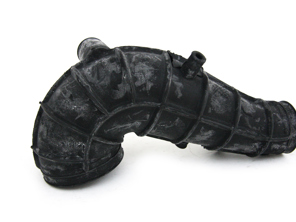 Durite d'air, corps papillon vers capteur de masse d'air. Porsche 944 Turbo - 95111019802